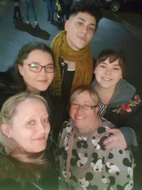 BobbieRollinson's tweet photo. Thank you for the past 2 years I’ve had some of the best times of my life and couldn’t of ask for anything better then to spend time with some of the most amazing people. I hope to see you all soon and good luck for the future. Sending lots of love xxxx💕💕 https://t.co/2Gb3633blA