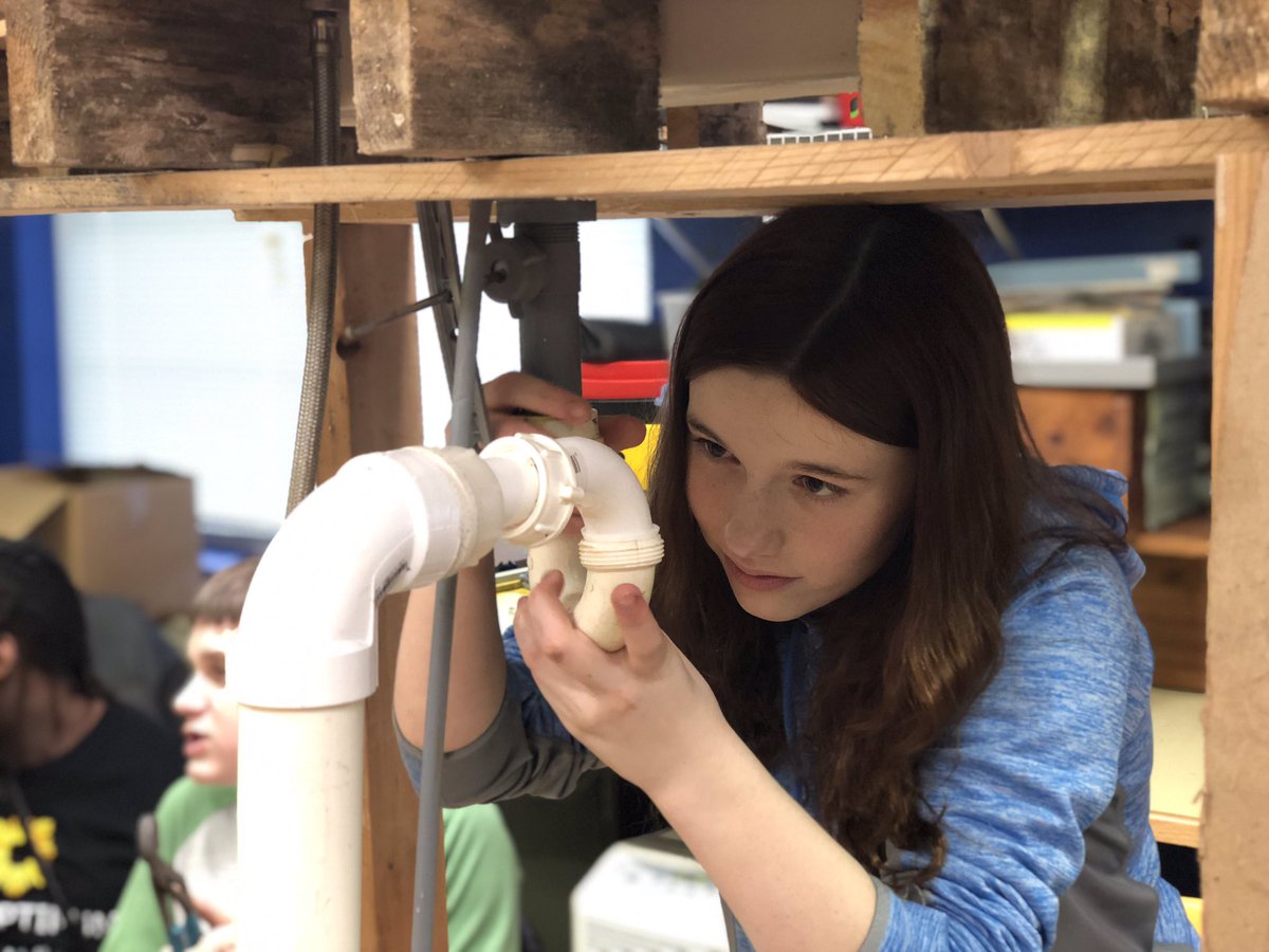 MSB_Outreach's tweet photo. Third session of GRIT in the Home was held this weekend.  Students are learning how to fix plumbing problems.  First lesson - how to fix a leaky pipe! @msb1853 https://t.co/tGGpuyKLN2