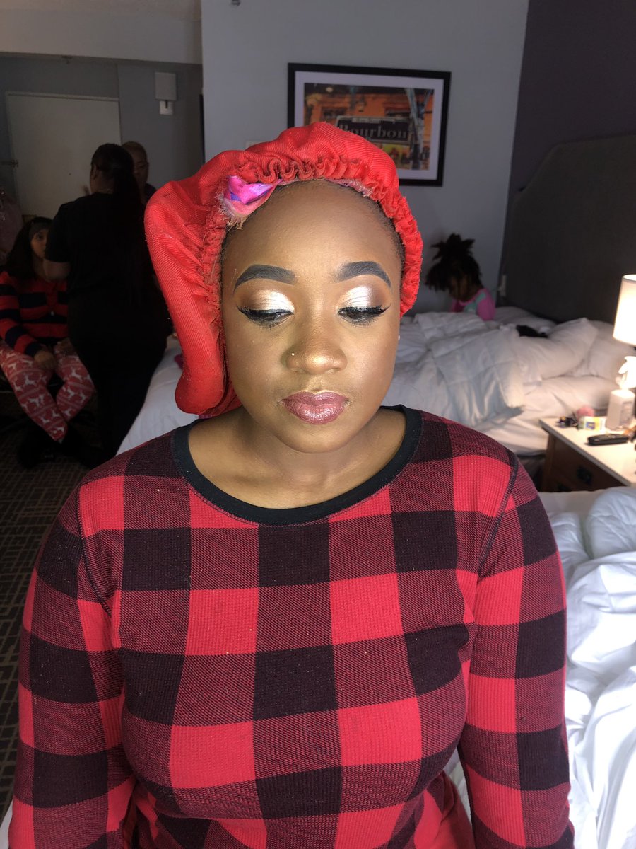 KMVmakeup's tweet photo. #kmvmakeup #nolamua #neworleansmua #makeupartist #17yroldmua #neworleansmakeupartist #makeupaddict #undiscoveredmuas #youngenterpreneur #makeup #makeupartistworldwide #makeupartist #youngmu #nolamakeupartist #nolabeat #teenmua https://t.co/FkqQGd8qMR