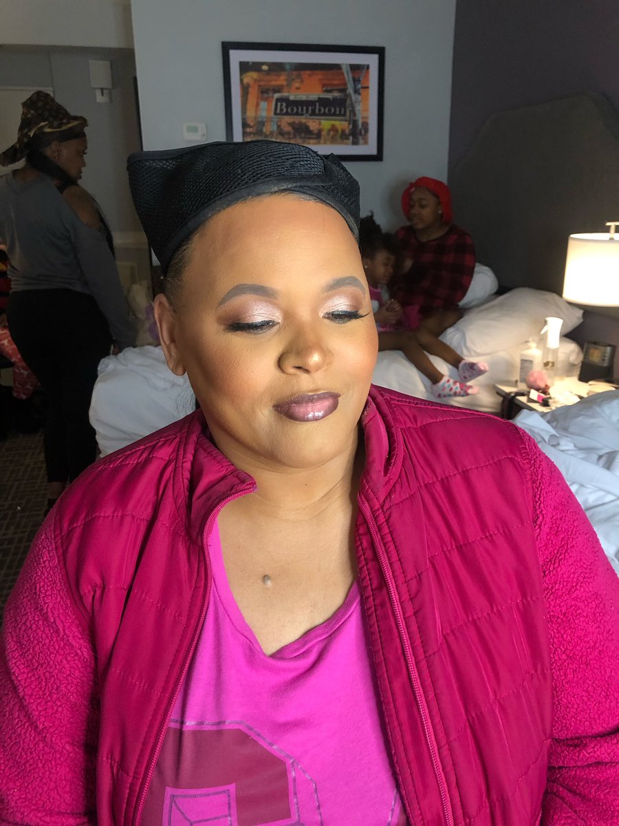 KMVmakeup's tweet photo. #kmvmakeup #nolamua #neworleansmua #makeupartist #17yroldmua #neworleansmakeupartist #makeupaddict #undiscoveredmuas #youngenterpreneur #makeup #makeupartistworldwide #makeupartist #youngmu #nolamakeupartist #nolabeat #teenmua https://t.co/FkqQGd8qMR