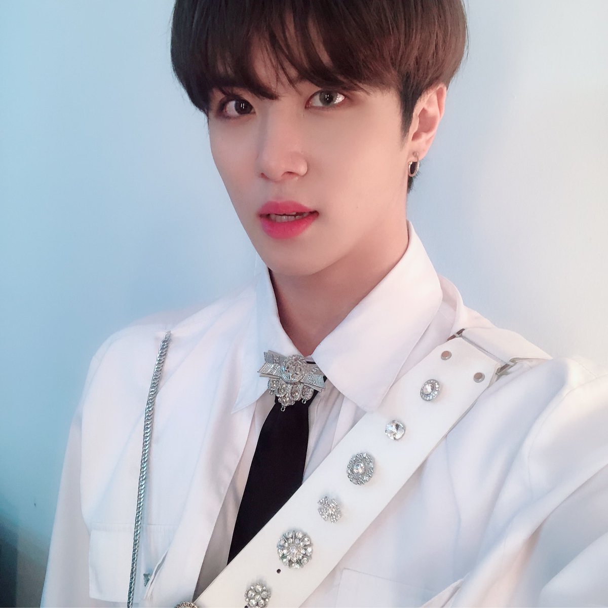 KDH_official's tweet photo. [#김동한] 쁴✌️ https://t.co/mCqPcprJNG