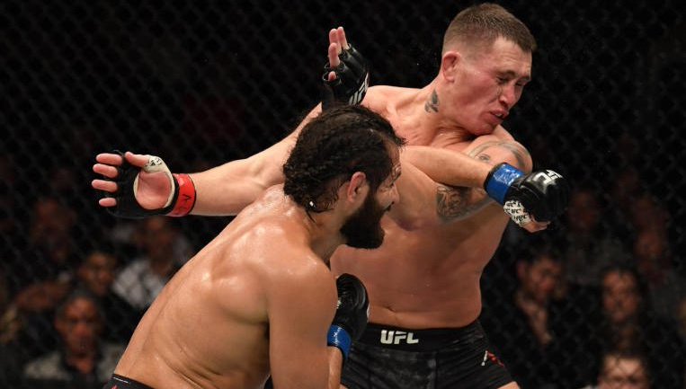 MmaGeek's tweet photo. Huge over hand left leaves London's 02 arena in a state of shock after last night's main event @GamebredFighter defeats @darrentill2 in round 2 with a devastating KO.

Congrats and welcome back Jorge! #UFCLondon https://t.co/9DIMe0jeUa