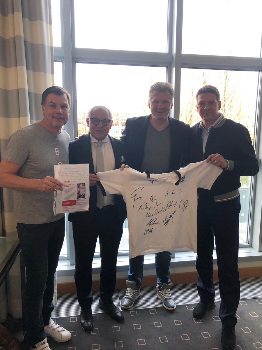 Thomas Helmer (@thomashelmer5) on Twitter photo Ein sehr gelungener #dopa vormittag💯⚽ <a href="/Felix_Magath_/">Felix Magath</a>
<a href="/ChristianZiege3/">Christian Ziege</a> <a href="/SPORT1_Dopa/">SPORT1-Doppelpass</a>
#derhelmer #doppelpass #münchen #fussballliebe #fussballlegenden #sport1 Ein sehr gelungener #dopa vormittag💯⚽ <a href="/Felix_Magath_/">Felix Magath</a>
<a href="/ChristianZiege3/">Christian Ziege</a> <a href="/SPORT1_Dopa/">SPORT1-Doppelpass</a>
#derhelmer #doppelpass #münchen #fussballliebe #fussballlegenden #sport1