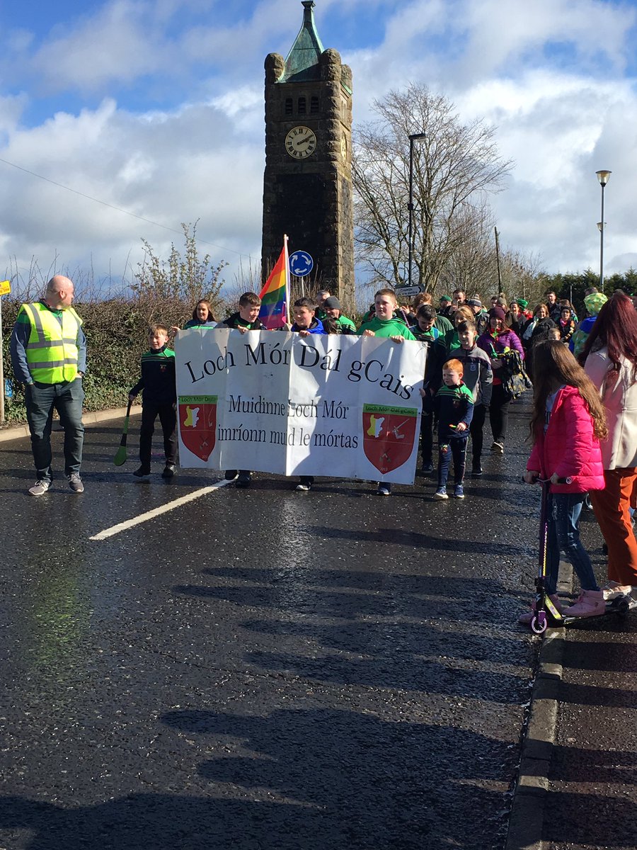 Garymc1967's tweet photo. Fantastic carnival of culture in Crumlin. Well done to all involved 👏👏👏👏 @CAITR1ST @IonadTeaghlaigh @annemarielogue @TownlandBoxing @aldergrovegaa @LochMorDalgCais https://t.co/5eqSPIGpZM