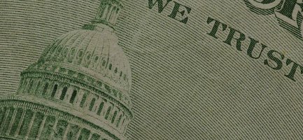 USAGov's tweet image. #AvoidtheRush: With a new tax law in effect and a surge of tax returns expected this weekend, #IRS offers tips and resources to help you quickly and easily. bit.ly/2VyBkQj