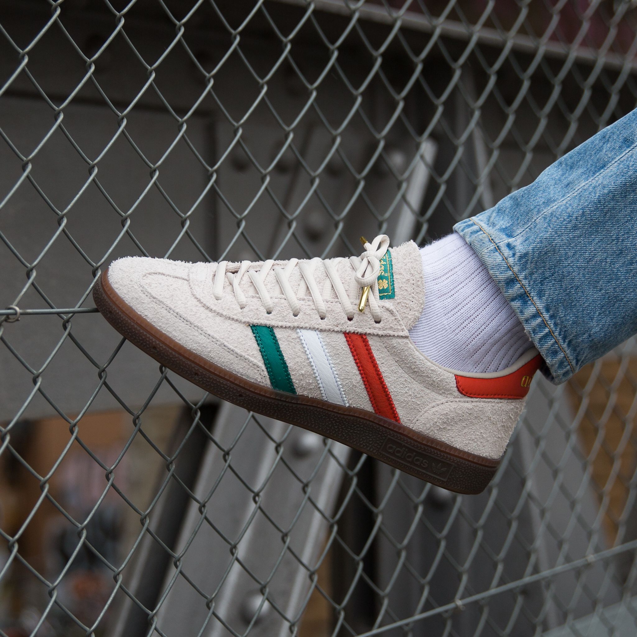 Titolo on Twitter: "Adidas Handball Spezial "St. Patrick's Day" link ➡️  https://t.co/IDz6AsihkL and in–store at Zurich and Berne locations. UK 6.5  (40) - UK 11 (46) style code 🔎 DB3570 https://t.co/ahTRtPI1Dd" /