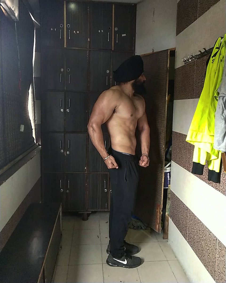 hardcore_singh_'s tweet photo. #AdultWork #asthatic #Sikhs #sikhbodybuilder #lovebeingsore https://t.co/zi05xPMPUR