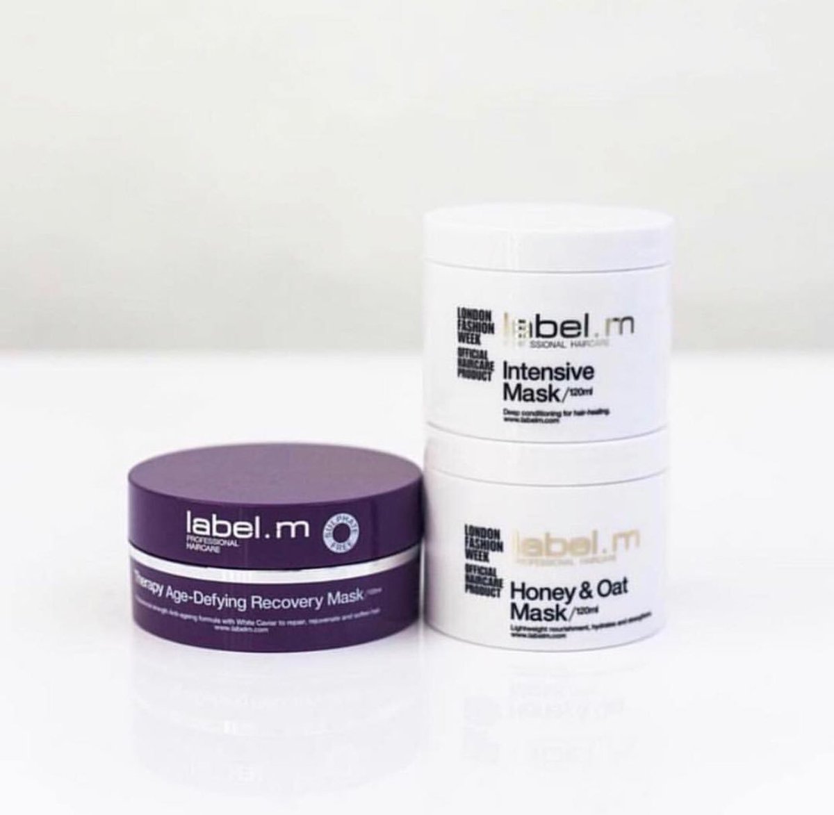 SouthseaToni's tweet image. And...............Relax 💆🏻‍♀️ Which one is your fave? #labelm #hairmask #sunday #chill #pamper #toniandguy #southsea