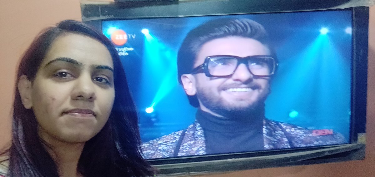 pt1496's tweet photo. @RadioMirchi @ZeeTV @PepsiIndia @smule @NokiamobileIN @MXPlayer @Contestmumbai @india4contests @contestmantra @Contesttable Spotted!!!!❤️❤️❤️❤️❤️🌟🌟🌟🌟🌟🌟 @ZeeTV @RanveerOfficial @smule @MXPlayer @PepsiIndia https://t.co/SWDNSLWHQK
