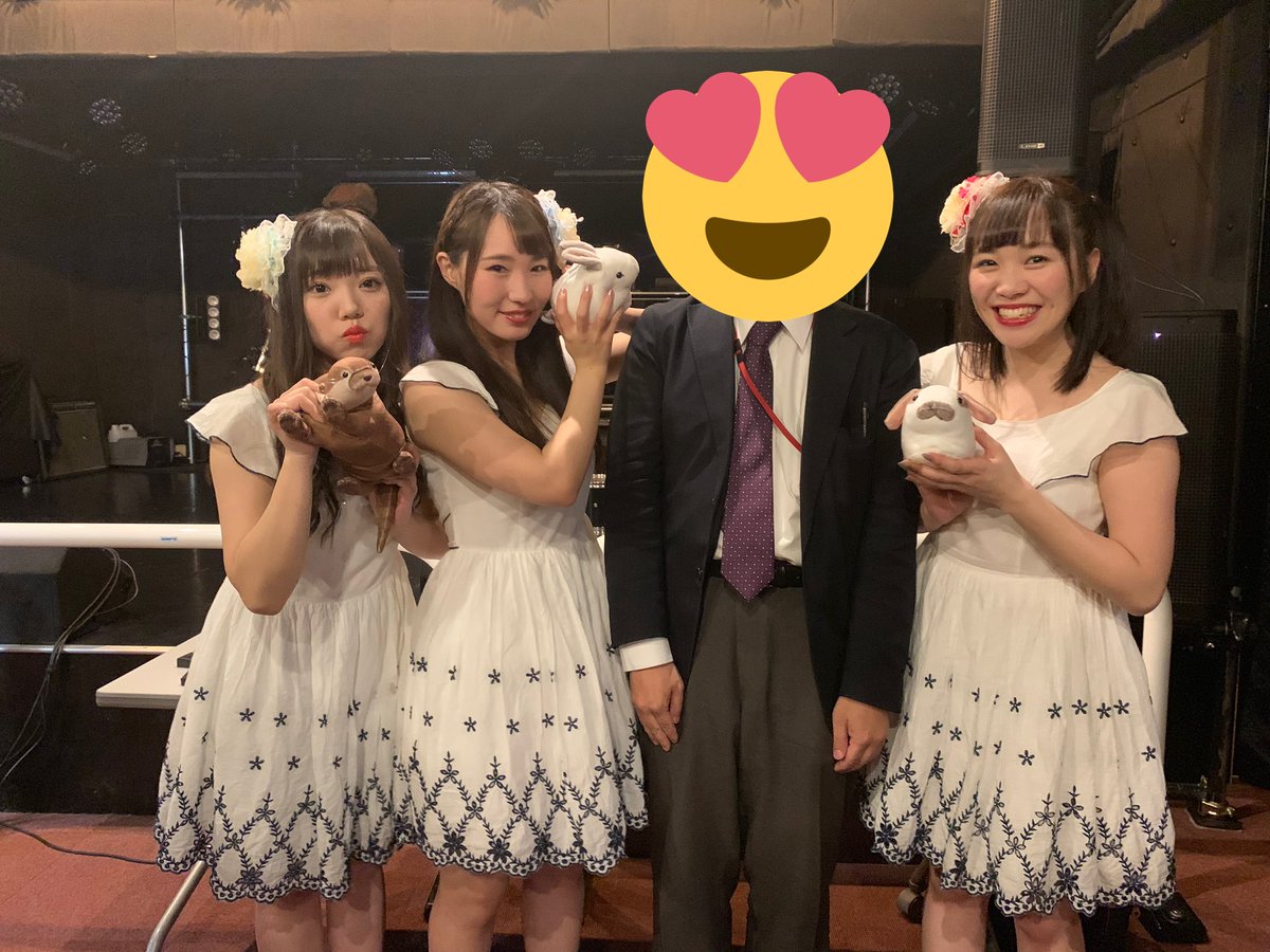 W_3shine_masana's tweet image. 今日は
#POPGATE vol.3
で久しぶりに
#POPUP
とお話しした。
大阪お帰り記念として、3人お揃いのポーチをプレゼントした。使ってくれるとうれしいな(*⌒▽⌒*)