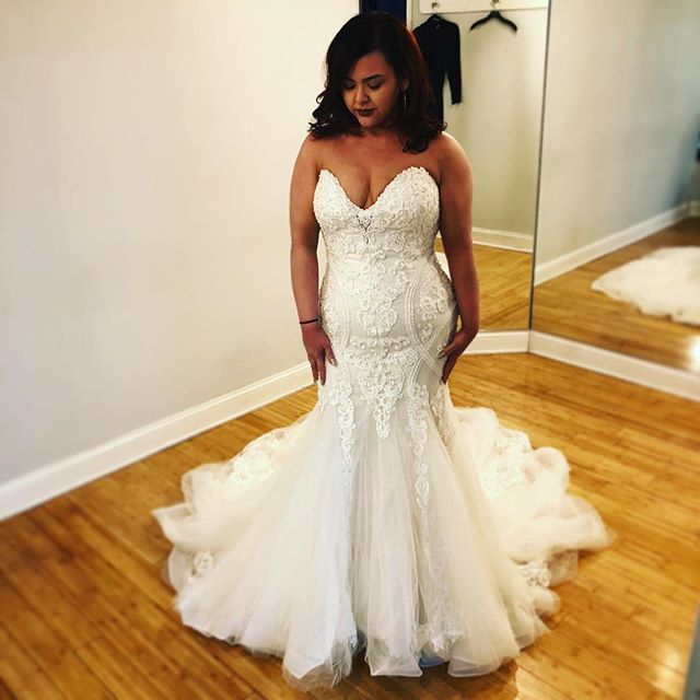 This knockout @maggiesotterodesigns gown is a new favorite! Lace and beading combine to highlight your curves in all the right ways. Reach out to us so you can set up an appointment to see this stunner in person!