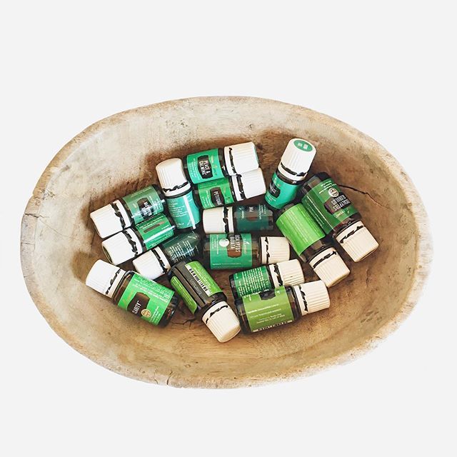 illistyle's tweet photo. Happy St Patrick’s Day! ☘️ If you could only have ONE GREEN label oil for the rest of your life, what would it be? Like this post &amp; let me know in the comments 👇🏽 I’ve got a green oil for one random winner! 💚

Winner will be chosen by random name gen… https://t.co/War7l4T484 https://t.co/zGSgNMuj19