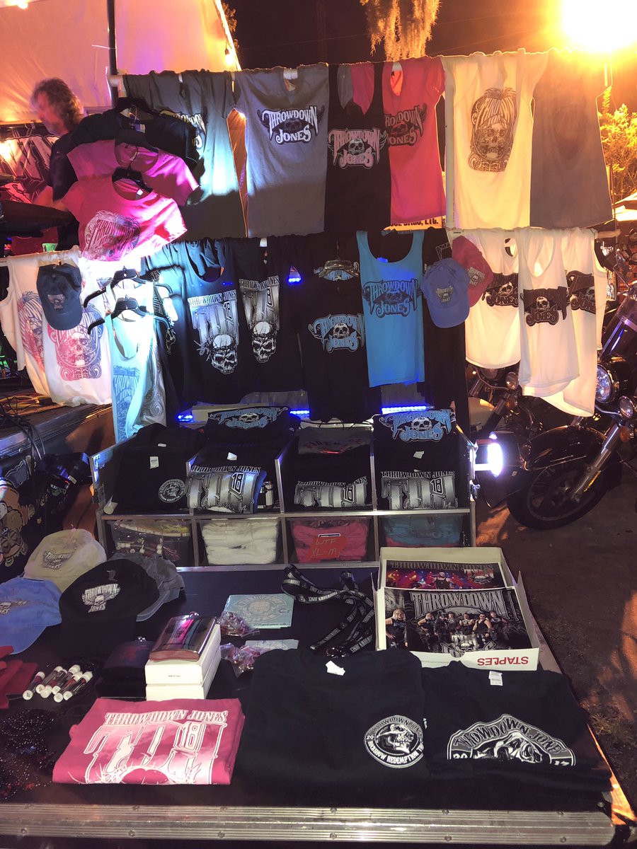 suebjo's tweet photo. #MerchGirlsRock #DirectorOfMerchandise @ThrowdownJonesX #Evolution19 #DaytonaBikeWeek2019 https://t.co/BA2GL8VFcW