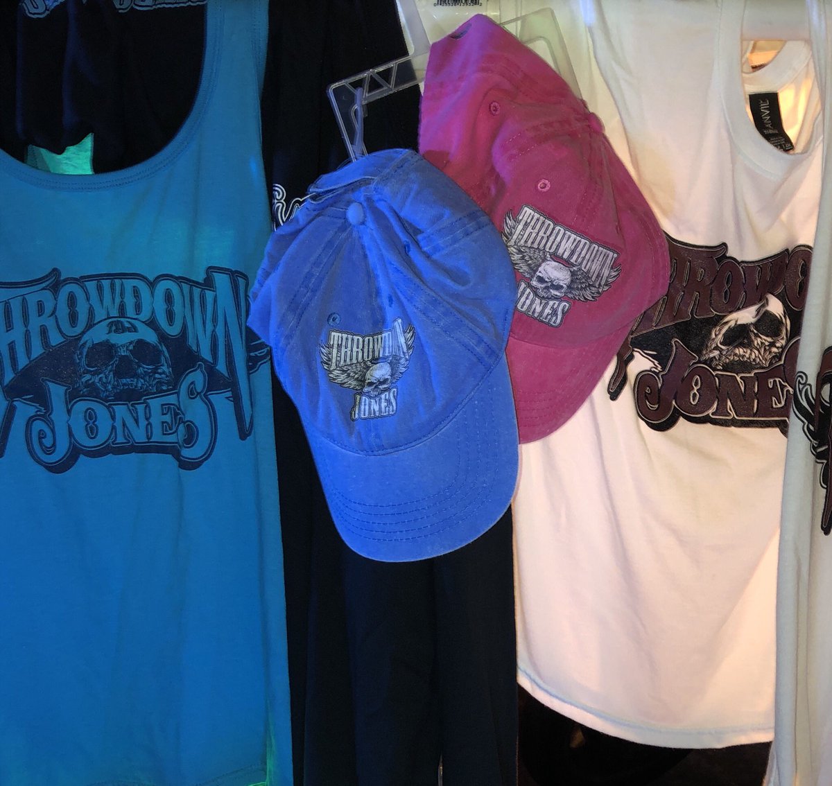 suebjo's tweet photo. #MerchGirlsRock #DirectorOfMerchandise @ThrowdownJonesX #Evolution19 #DaytonaBikeWeek2019 https://t.co/BA2GL8VFcW