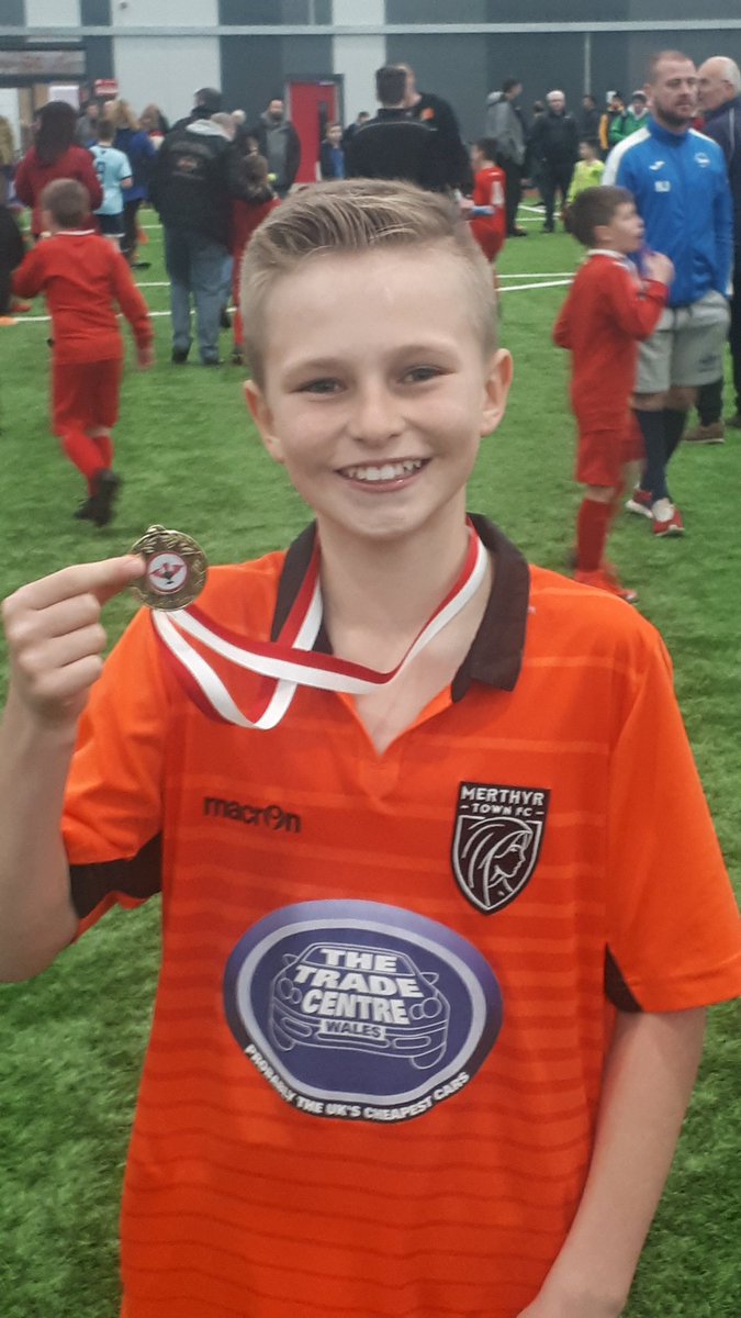 AmyEJohn10's tweet photo. Great team performance from @MerthyrTownFC Merthyr Academy  under 11s today at @uswcup2019. Thanks to the organisers and Christian for coaching them! https://t.co/msDrgswrss