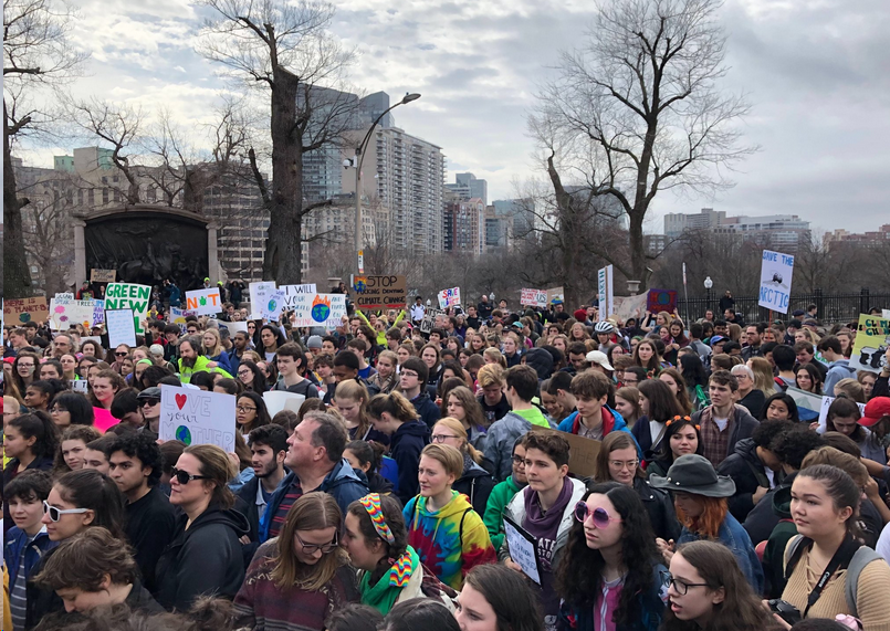 RWwatchMA's tweet photo. #ClimateStrike Boston 🇺🇸
#FridaysForFuture #schoolstrike4climate #YouthForClimate
#westerma #bospoli #mapoli https://t.co/1vZORAuEEl