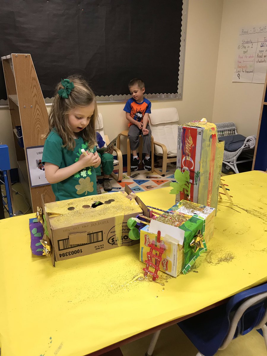 prekhedgehogs's tweet photo. I peaked in to Ms. April’s class and found her students building these extravagant Leprechaun Traps!! #PreKisAWESOME!!! #TrinityLearns #TrinityPlays https://t.co/ee55P2DLcy