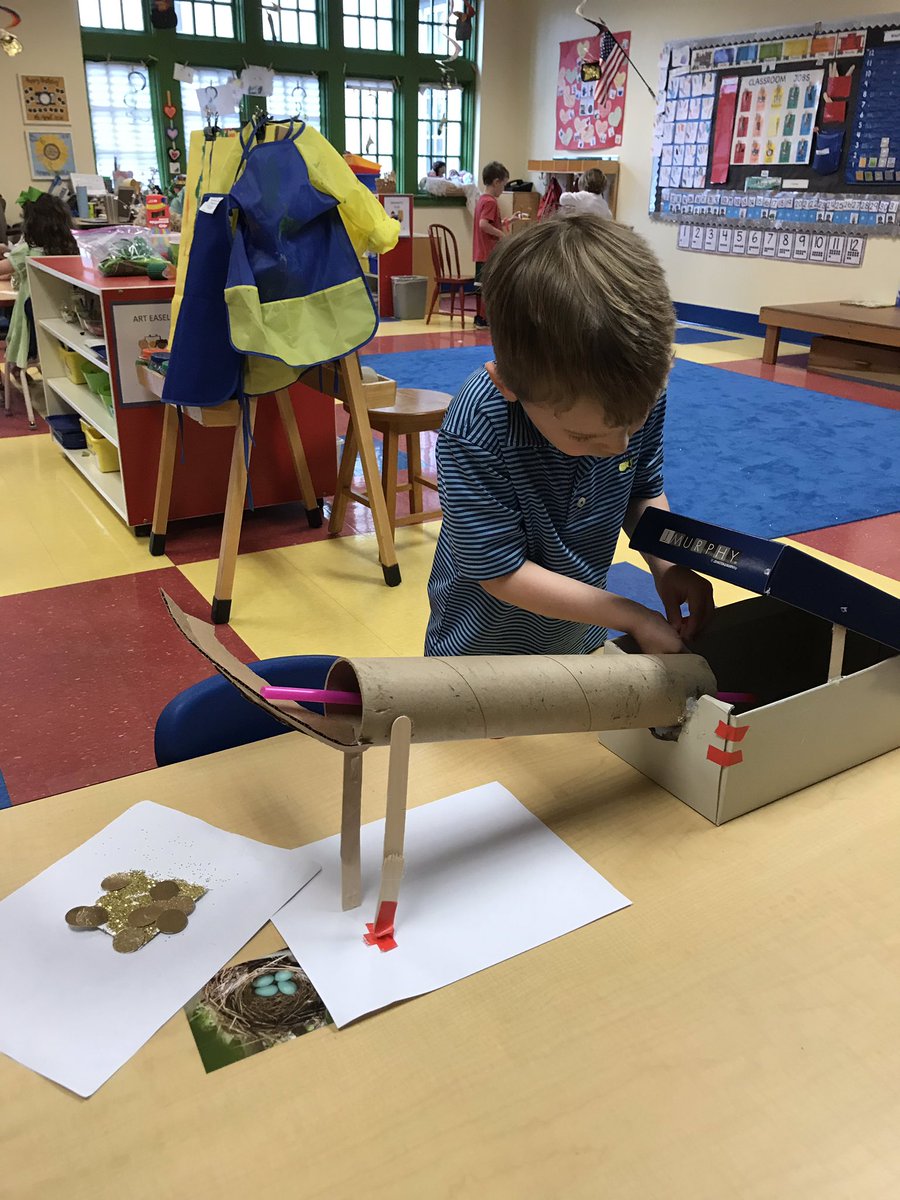 prekhedgehogs's tweet photo. I peaked in to Ms. April’s class and found her students building these extravagant Leprechaun Traps!! #PreKisAWESOME!!! #TrinityLearns #TrinityPlays https://t.co/ee55P2DLcy