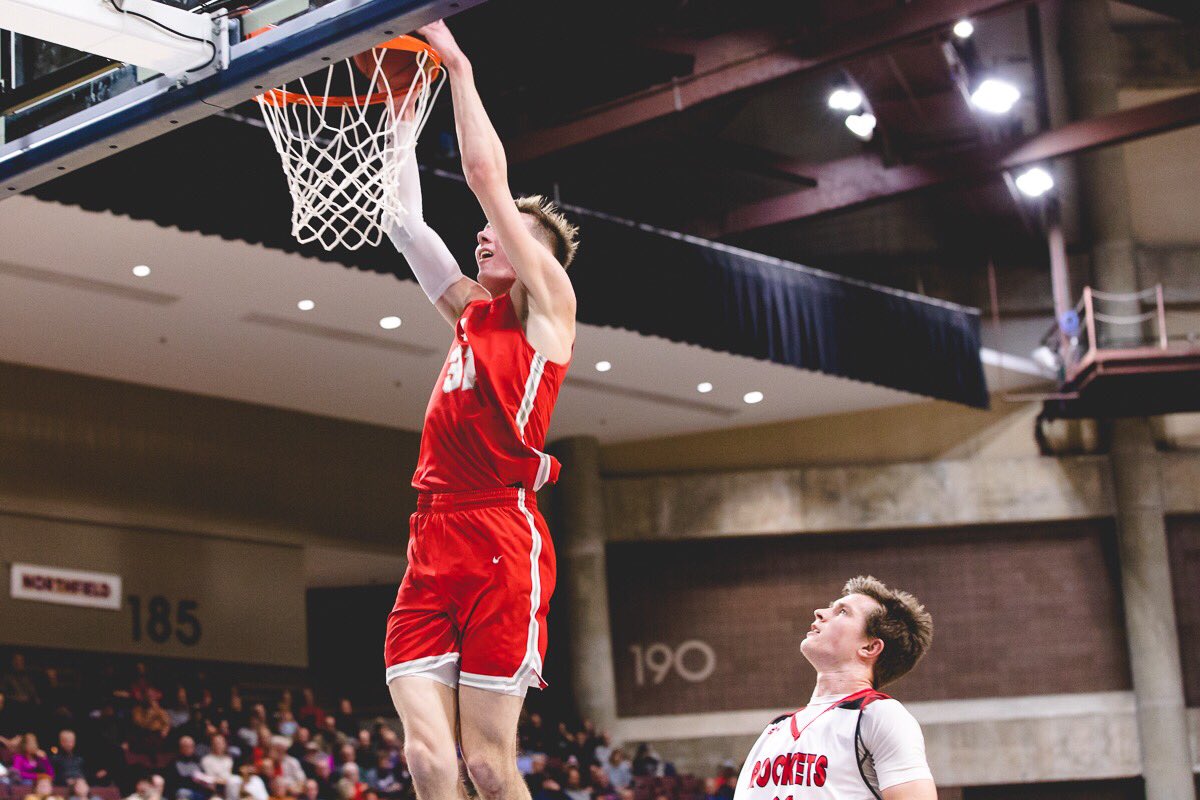 sgnimagery's tweet photo. .@tjwahl01 played all roles and stood tall leading the @LNHoopsOx Panthers in the big win vs Rochester   
#TOUGHandTOGETHER #state4eight #sgnimagery https://t.co/u28Yh3Fqet