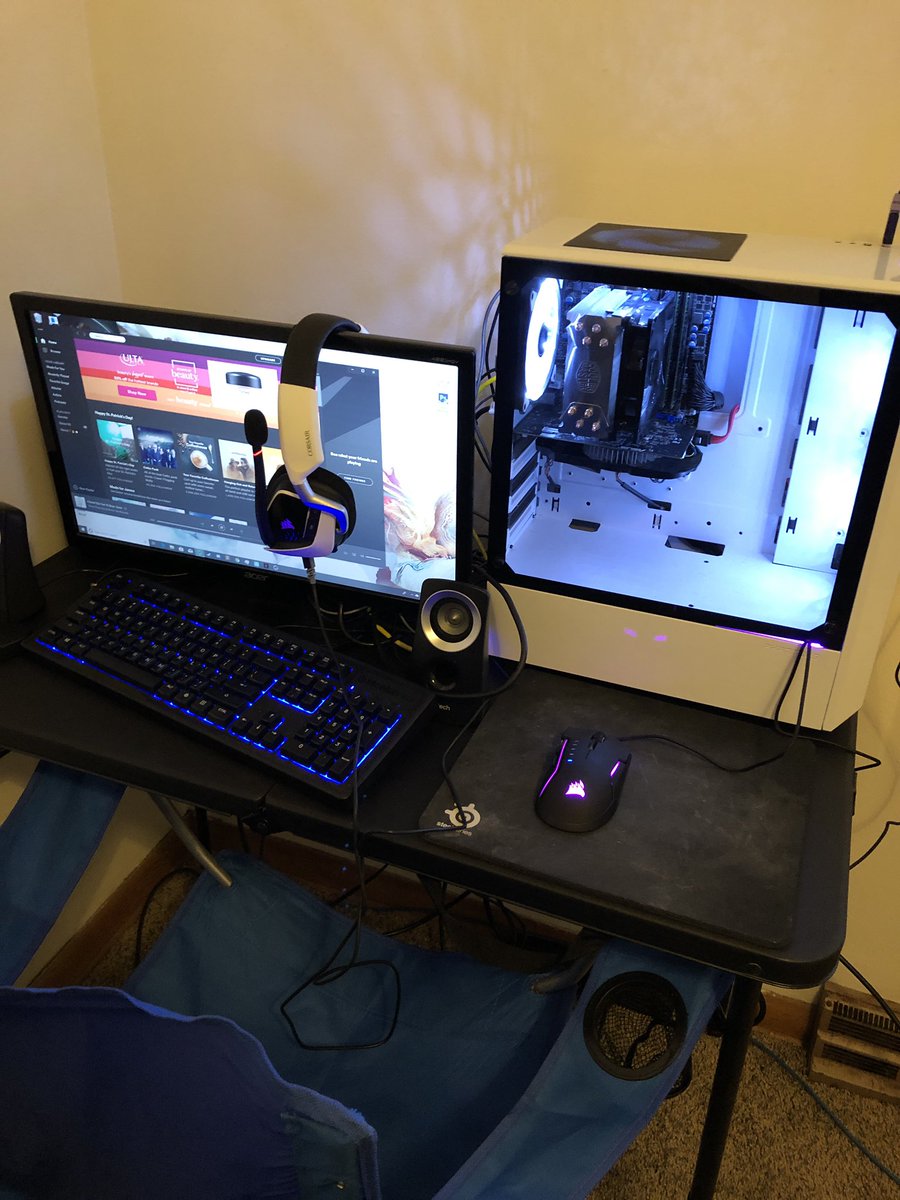 JamosCSGO's tweet photo. My setup till I get my desk here and the I’m probably gonna do a quad monitor setup. 3 for my pc and 1 for an Xbox and ps4 https://t.co/0as3yzh6tu