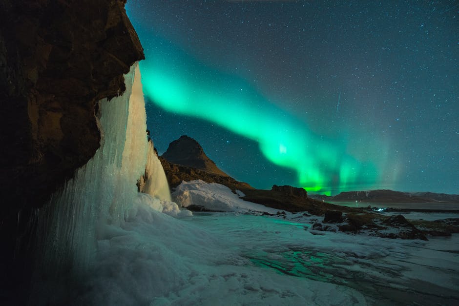 paysdeslangues's tweet photo. Aurores boréales, paysages à couper le souffle, population chaleureuse et accueillante... et bien plus encore, vous attendent en #Islande. Opportunité #aupair à ne pas rater ! https://t.co/VRhPhNWnlA https://t.co/889WydSfv7