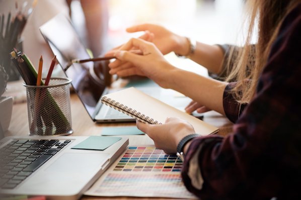 Adobe Creative Cloud is extremely helpful for creative assets, but did you know that Adobe has mobile apps as well? Read about the apps that allow you to create content with ease: hubs.ly/H0gZ2nW0