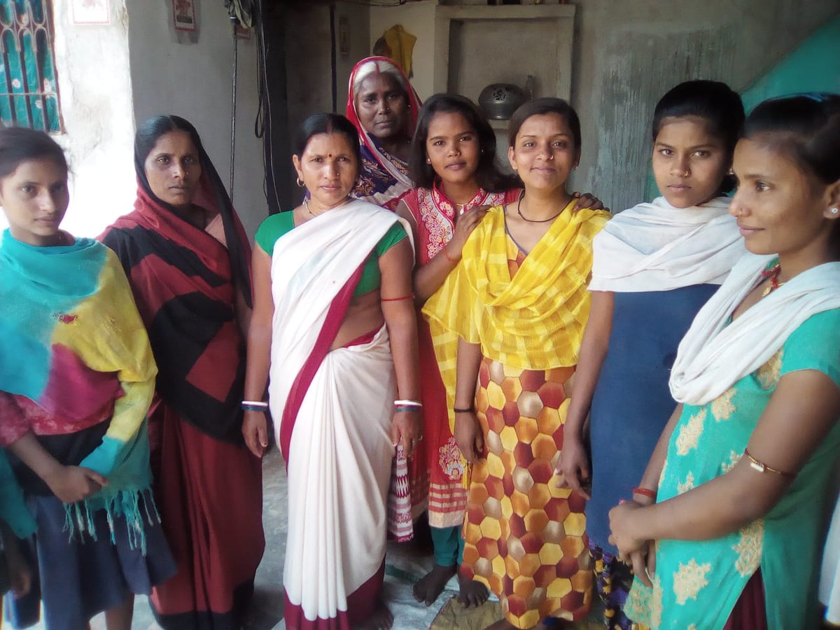 SwasthL's tweet photo. #POSHAN Abhiyaan Lakhisarai
#POSHAN Kishori baithak at AWCs
#On the event of POSHAN Pakhwara
#On 17/03/2019 https://t.co/p7HccNyc5W