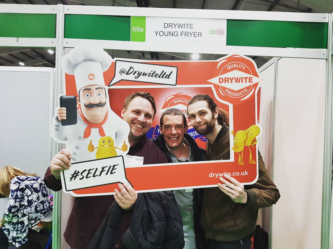 Kellaways_TMS's tweet photo. Had a great day at the @FriarsPride Fry It show! @DrywiteLtd #DYFFY #fishandchips #fryit2019 https://t.co/6L8tT6X67n
