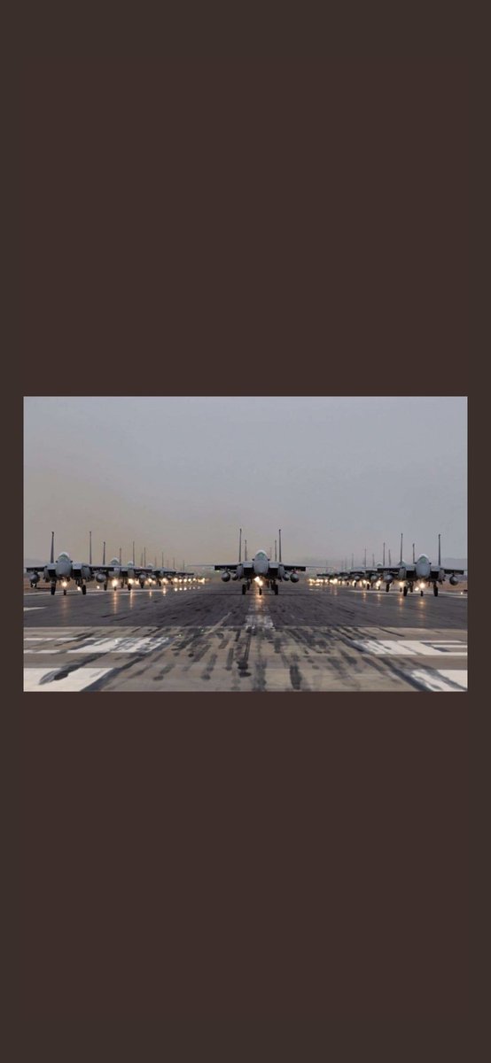 #مركز_حرب_جوي 
القوات الجوية الملكية السعودية وجميع افرع القوات العسكرية تحت إمرة سيدي خادم الحرمين الشريفين وسمو سيدي ولي العهد على السمع والطاعة وفي الحرب و السلم