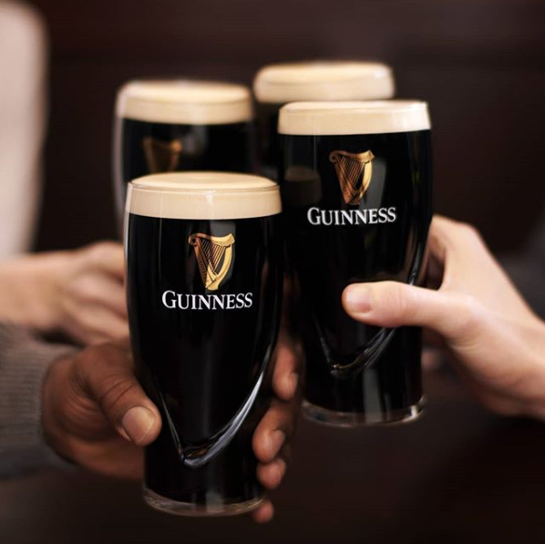 KristenDistTX's tweet photo. Guinness on St. Patrick's Day?  It doesn't get more Irish than that. @guinness #HappySaintPatricksDay #DrinkResponsibly https://t.co/tZZSsTQ0Et