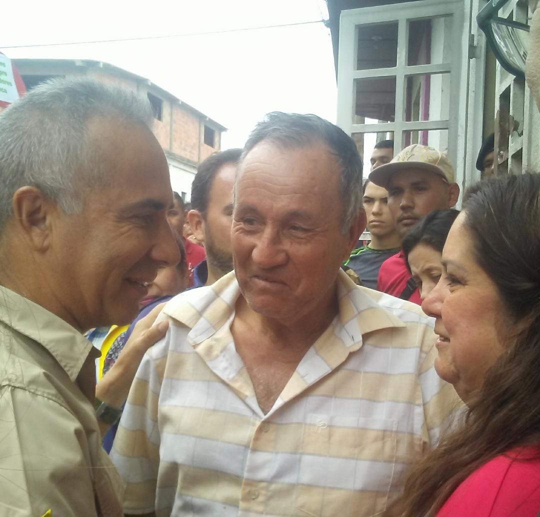 Freddy Bernal tweet media
