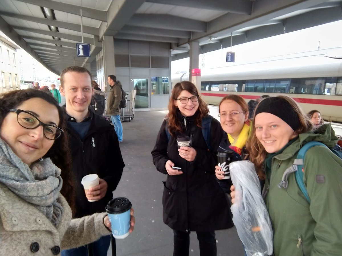 <a href="/unidue/">Uni Duisburg-Essen @unidue.bsky.social</a> Aquatic Microbiology group ready for #vaam2019...don't miss our posters about anaerobic PAH degradation, DNA-SIP and Cablebacteria. Monday's poster session 14:45 h.