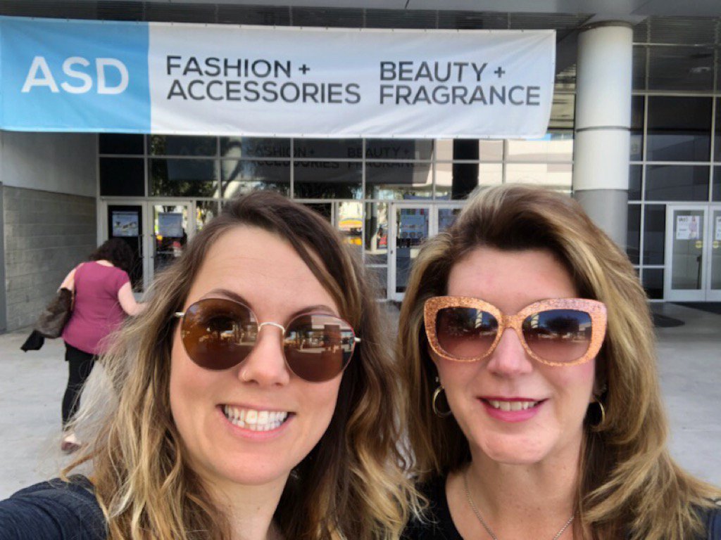 TrishCarey's tweet photo. Ready for #asdonline! #asdshow #amazon #fba #privatelabel #sellingonamazon #fulfillmentservices #asdlive https://t.co/xOf4Ez3Nw4