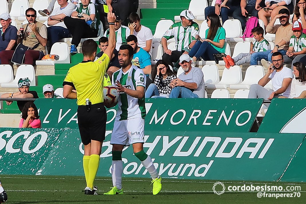 CordobesismoCom's tweet photo. NOTICIA | Flaño: ''Estoy hundido ahora mismo, pero no vamos a tirar la toalla'' | https://t.co/ppV5DAA3sC #CCFSporting https://t.co/KFONlkXDXi