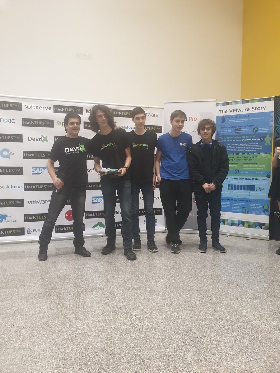 DianTankov's tweet image. Giving awards at #HackTUES365. Congratulations fellows!

@wpdevrix #TeamDevriX