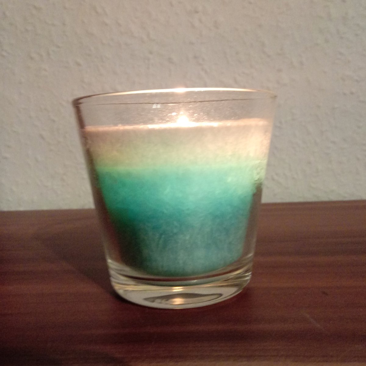 anikaroehrs's tweet image. Das ruhige Wochenende hat mir gut getan. Nur lesen, DVDs schauen und chillen. Keine weiteren Verpflichtungen. Aber dennoch hat mir die kreative Betätigung gefehlt. Morgen werde ich mein Hobby wieder aufnehmen. 

#Autorenleben #Schreibprozess #Lieblingshobby