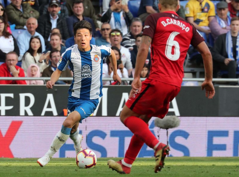 📝 CRÓNICA | 0-1: Cuestión de oficio. Un gol de penalti de Ben Yedder decide un igualado partido entre el Espanyol y el Sevilla: https://bit.ly/2TTS9rR
#RCDE | #Volem | #EspanyoldeBarcelona | #EspanyolSevillaFC