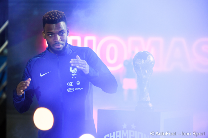 ActuFoot_'s tweet photo. 🔴 OFFICIEL ! Anthony Martial est forfait pour le rassemblement de l'Équipe de France. 🇫🇷
Thomas Lemar est appelé en renfort. https://t.co/TegKdNKYoI
