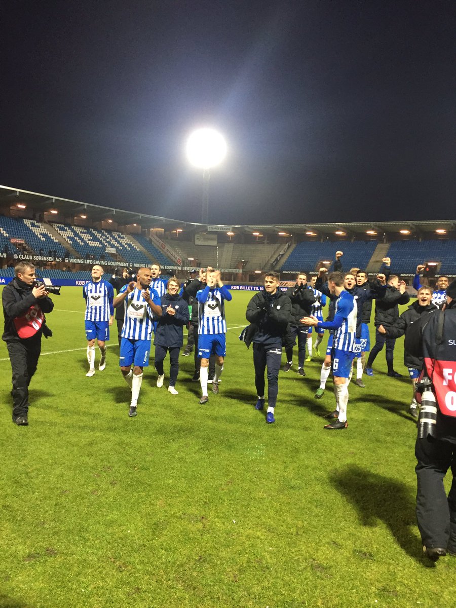 kennipoulsen's tweet photo. EfB slutter grundspillet af på vanvittig vis - med i den sjove ende af tabellen #efbvb #sldk https://t.co/qYTul1oEu5