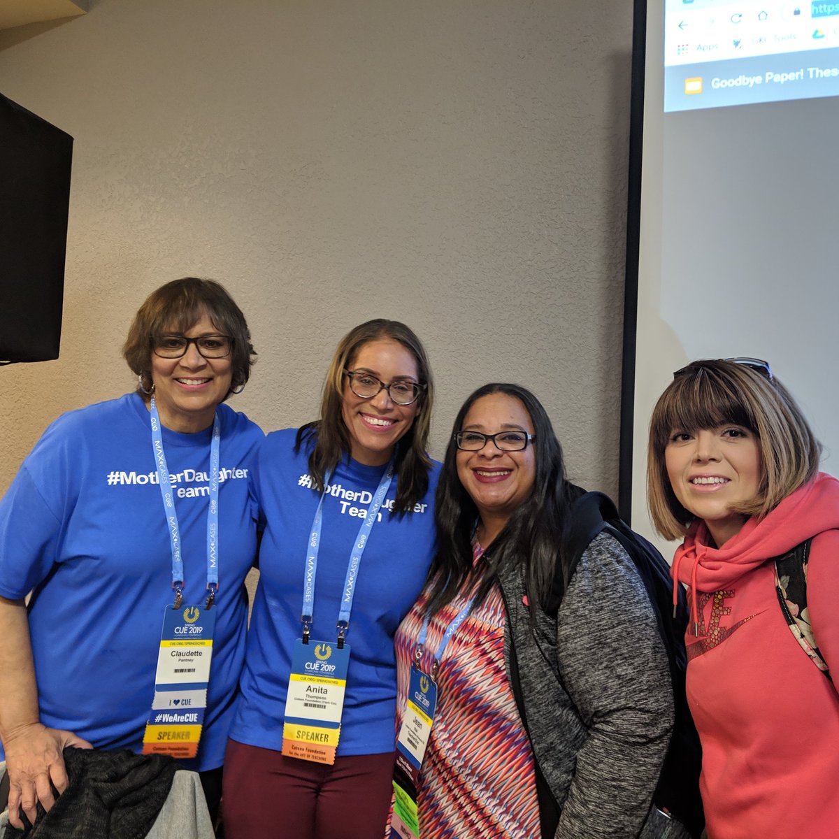 Jamoca71's tweet photo. #cue2018#pusd#proud2bepusd#teacher#Washington https://t.co/BMP7qSvjF7