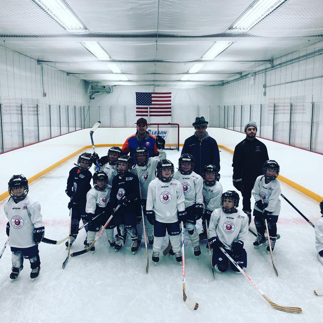 LIC_ICE's tweet photo. 1️⃣4️⃣3️⃣ kids graduated from our winter Learn to Play Program.

Thanks to the @NHL @NHLPA and @NYIslanders for sponsoring this program and growing the game! https://t.co/bz8QH32m9F