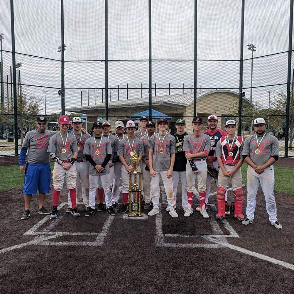 gsb_prospects's tweet photo. 2 shutouts today in route to championship! Mostly 14u and 15u kids playing up in HS division with a few older big dawgs as well!!
#newgenmeetsoldgen
#somethingsneverchange
#everybodyeating https://t.co/pxX70juel7