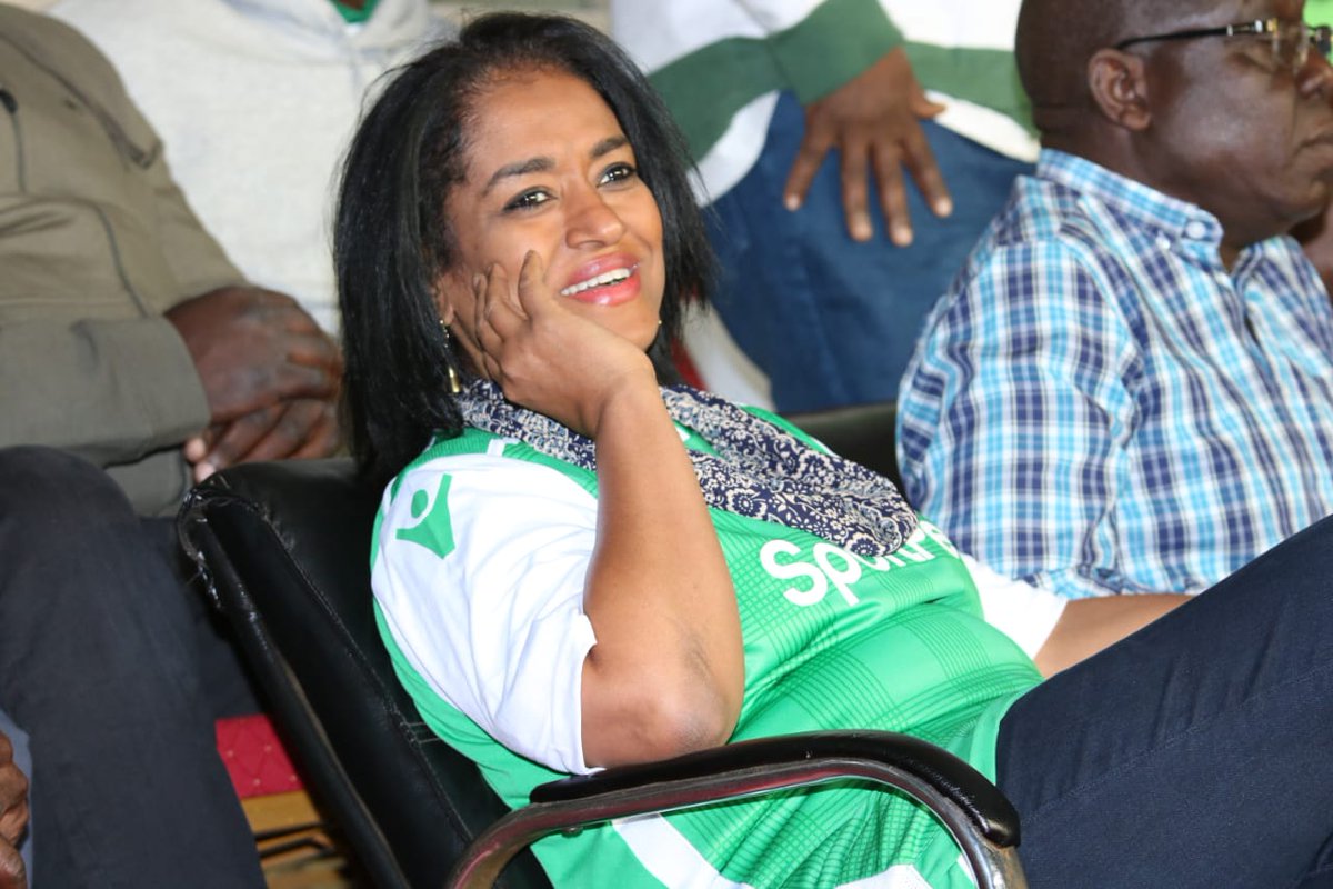 EstherPassaris tweet picture
