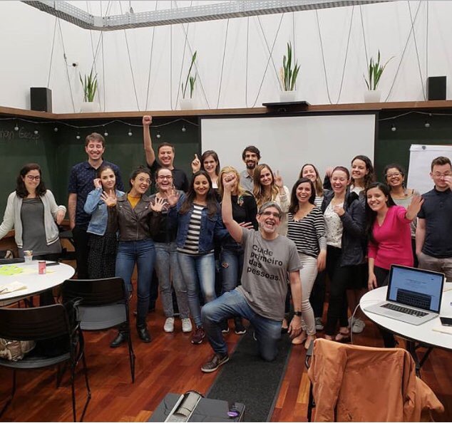 brunorodrigues's tweet image. “Quero o essencial da vida
Quero ser normal em Curitiba” by @RitaLee_real. Em Curitiba estou, normal tento ser (mentira) #uxwriting #howeducation #mergo #ux #UserExperience