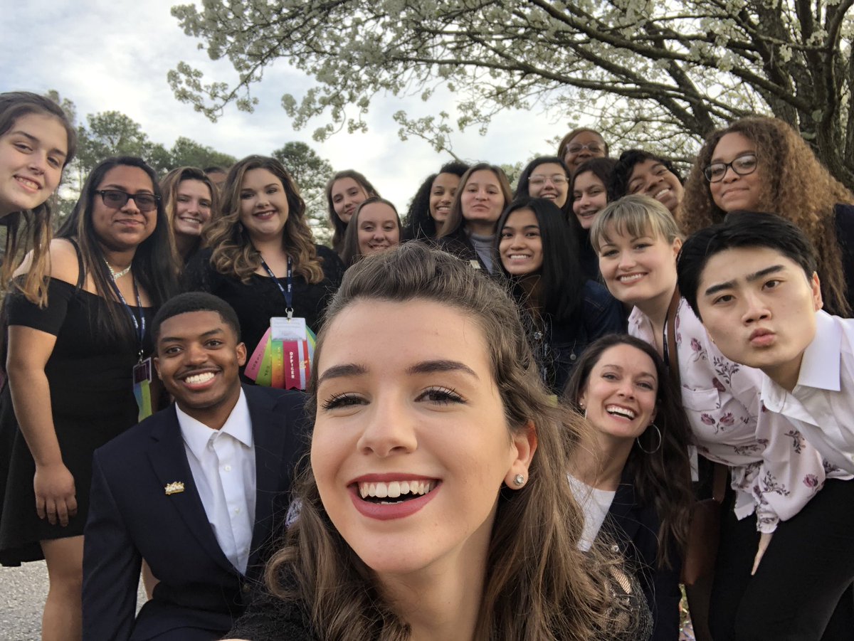 mayjanedavis's tweet photo. So proud of these #HOSA students. @hosafhp we will see you at nationals #orlandobound #techcenterpride @vbschools @TechCenterVB @VBTechCenter @kmvuono @sara_lockett @BeachSupe #dentalassisting #nursing #msa https://t.co/yvNspSwcYq