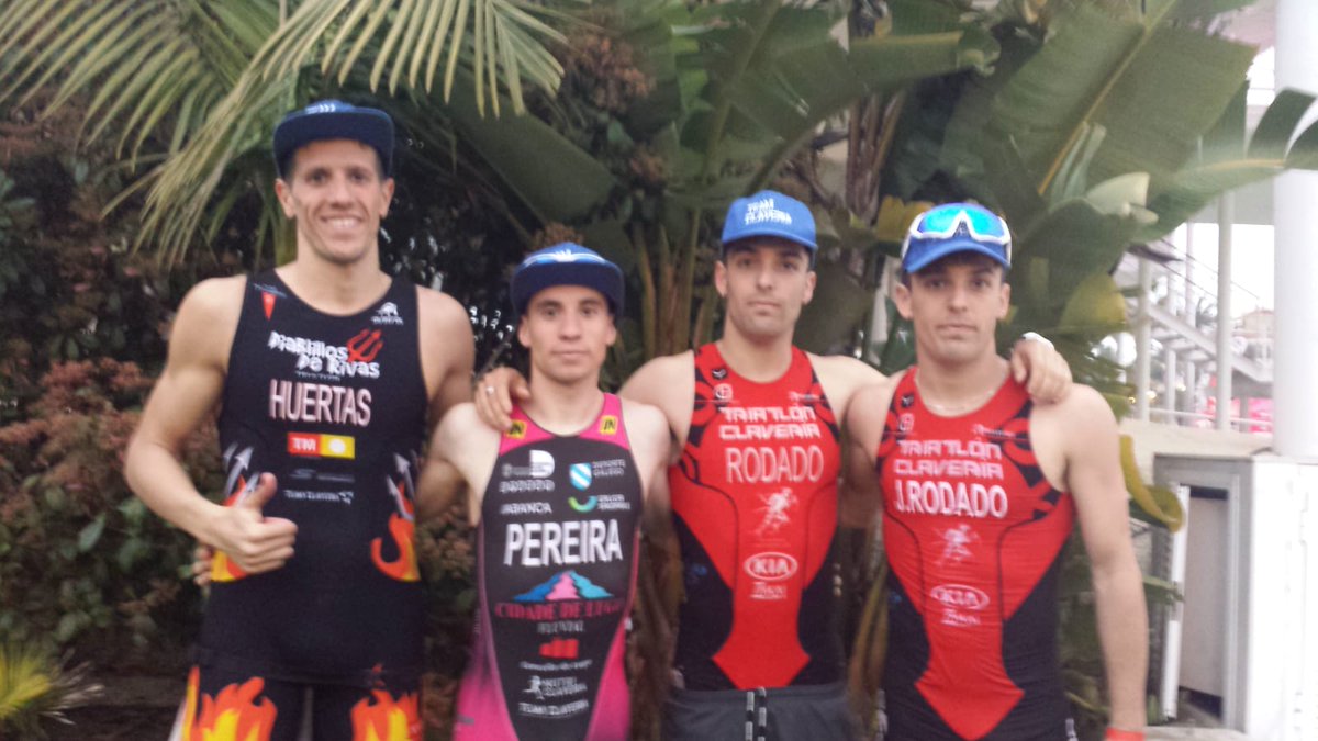 TeamClaveria's tweet photo. Gran #Finde #TEAMCLAVERÍA en #CtodeEspaña #Clubes #RelevosMixtos @TRIATLONSP
Con triunfo de @sharon21298 @Trifluvial y grandes carreras @AlbitaAlvarezM @nautico_naron 
@DavidHuertass @TriDiablillos
@tripereira @Trifluvial
@jaime1997_4 @RodadoGonzalez @Fernandoperal1 @triclaveria https://t.co/yy2fsI1acI