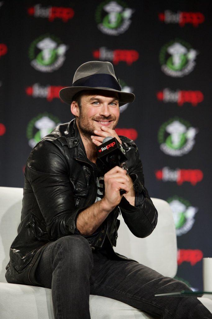DLutherSwann's tweet photo. New con😍💞🤗 
Red cheek, perfect smile, and ocean eyes 😍
#IanSomerhalder #DaddyIan #Smoldy #Somerhalder #LutherSwann #Netflix #DrLutherSwann #DirectorIan https://t.co/IWmIVIoFpJ