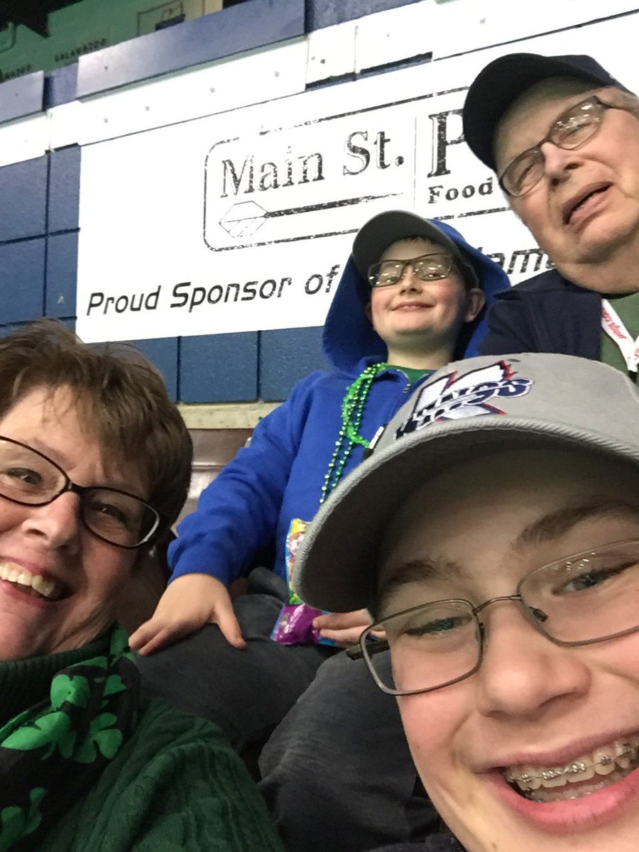 dcteach98's tweet photo. #KWINGSPHOTO https://t.co/y6OUbxvVpi