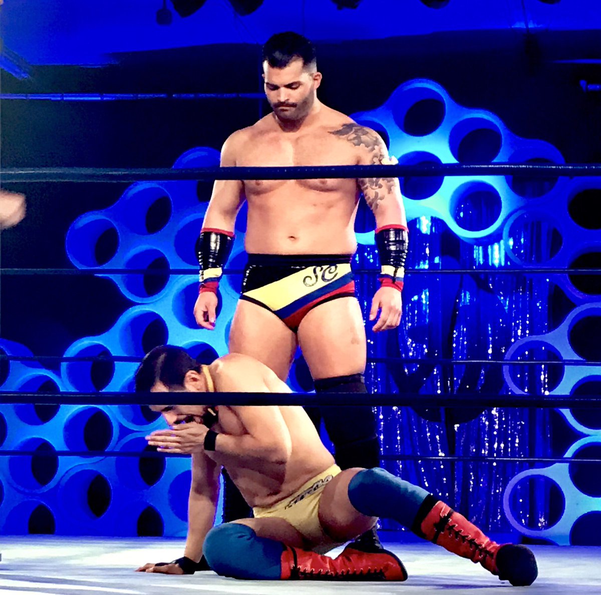 CherrylimeadeW's tweet photo. #YLC1st @CHIKARApro #payup #fortheclosers https://t.co/r2biRcoapk