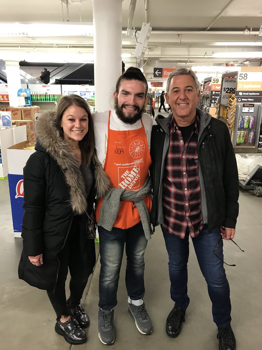 When you give exceptional customer service!! Helped a customer today that remembered me from 2 yrs ago at my old store in PA 4106! He said he will always remeber my customer service!Taking care of our customers! 🧡🧡 <a href="/RoneilaMC/">Roneila M.</a> <a href="/TheOASM4106/">Nahidah</a> <a href="/DorsettWhits/">Whitney Dorsett</a> <a href="/BWickkiser14/">Bob Wickkiser</a>